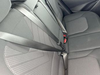 KIA NIRO 1.6h GDi 2 SUV 5dr Petrol Hybrid DCT Euro 6 (s/s) (139 bhp)