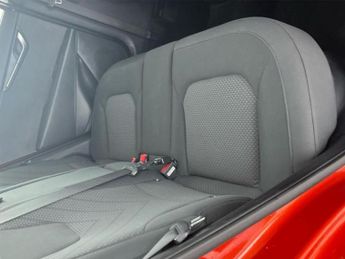 KIA NIRO 1.6h GDi 2 SUV 5dr Petrol Hybrid DCT Euro 6 (s/s) (139 bhp)