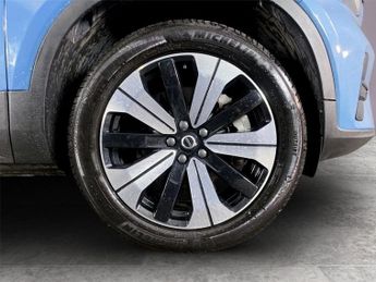 VOLVO XC40 Recharge 69kWh Core SUV 5dr Electric Auto (231 ps)