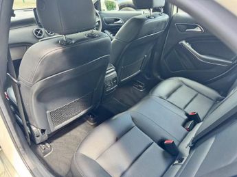 MERCEDES-BENZ A-CLASS 1.5 A180d Sport (Executive) Hatchback 5dr Diesel 7G-DCT Euro 6 (