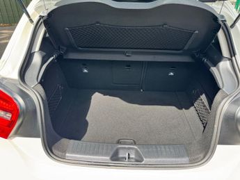MERCEDES-BENZ A-CLASS 1.5 A180d Sport (Executive) Hatchback 5dr Diesel 7G-DCT Euro 6 (