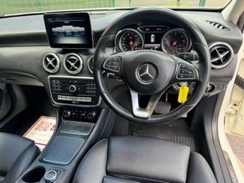 MERCEDES-BENZ A-CLASS 1.5 A180d Sport (Executive) Hatchback 5dr Diesel 7G-DCT Euro 6 (