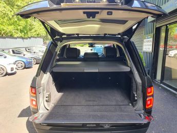 LAND ROVER RANGE ROVER 3.0 D300 MHEV Westminster Black SUV 5dr Diesel Auto 4WD Euro 6 (