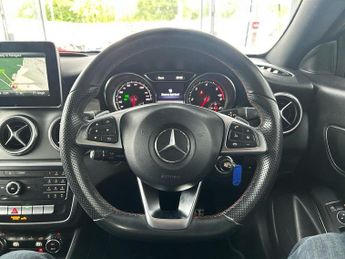 MERCEDES-BENZ CLA 2.1 CLA220d AMG Line Coupe 4dr Diesel 7G-DCT Euro 6 (s/s) (177 p
