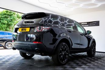 LAND ROVER DISCOVERY SPORT 2.0 TD4 Landmark SUV 5dr Diesel Auto 4WD Euro 6 (s/s) (180 ps)