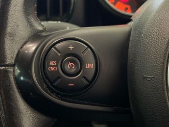 MINI COUNTRYMAN 1.5 Cooper Classic SUV 5dr Petrol Steptronic Euro 6 (s/s) (136 p