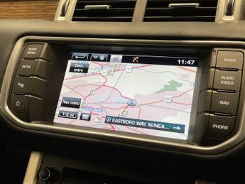 LAND ROVER RANGE ROVER EVOQUE 2.2 SD4 Prestige SUV 5dr Diesel Auto 4WD Euro 5 (s/s) (190 ps)