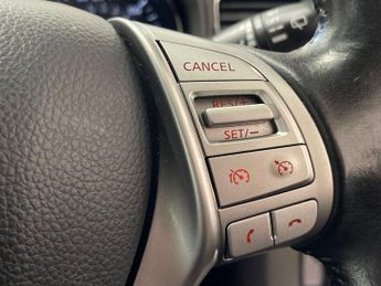 NISSAN PULSAR 1.2 DIG-T Tekna Hatchback 5dr Petrol XTRON Euro 6 (s/s) (115 ps)