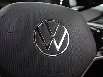 VOLKSWAGEN ID.3 Pro Performance 58kWh Life Hatchback 5dr Electric Auto (204 ps)