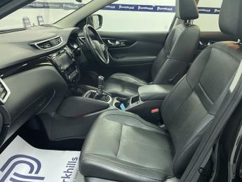 NISSAN QASHQAI 1.5 dCi Tekna SUV 5dr Diesel Manual 2WD Euro 6 (s/s) (110 ps) - 