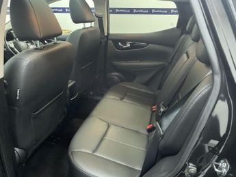 NISSAN QASHQAI 1.5 dCi Tekna SUV 5dr Diesel Manual 2WD Euro 6 (s/s) (110 ps) - 