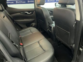 NISSAN QASHQAI 1.5 dCi Tekna SUV 5dr Diesel Manual 2WD Euro 6 (s/s) (110 ps) - 