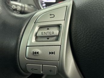 NISSAN QASHQAI 1.5 dCi Tekna SUV 5dr Diesel Manual 2WD Euro 6 (s/s) (110 ps) - 