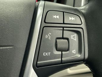 VOLVO V40 1.5 T3 SE Nav Hatchback 5dr Petrol Auto Euro 6 (s/s) (152 ps) - 