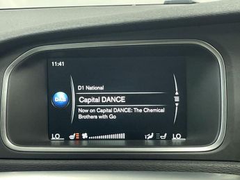 VOLVO V40 1.5 T3 SE Nav Hatchback 5dr Petrol Auto Euro 6 (s/s) (152 ps) - 