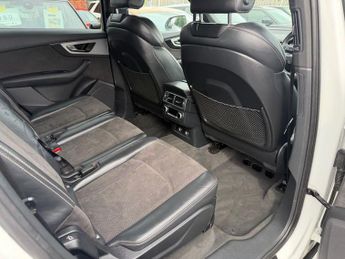 AUDI Q7 3.0 TDI V6 S line SUV 5dr Diesel Tiptronic quattro Euro 6 (s/s) 