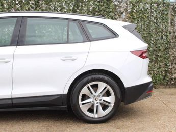 SKODA ENYAQ iV 62kWh 60 SUV 5dr Electric Auto (DC120kW) (179 ps)