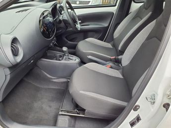 TOYOTA AYGO X 1.0 VVT-i Pure Hatchback 5dr Petrol x-shift Euro 6 (s/s) (72 ps)