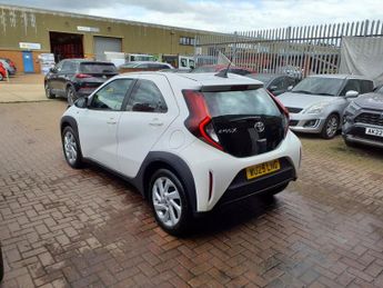 TOYOTA AYGO X 1.0 VVT-i Pure Hatchback 5dr Petrol x-shift Euro 6 (s/s) (72 ps)