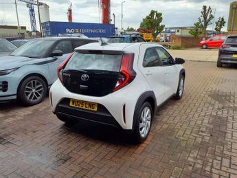 TOYOTA AYGO X 1.0 VVT-i Pure Hatchback 5dr Petrol x-shift Euro 6 (s/s) (72 ps)