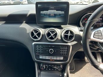 MERCEDES-BENZ A-CLASS 2.1 A200d AMG Line Hatchback 5dr Diesel 7G-DCT Euro 6 (s/s) (136