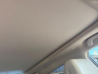 RENAULT KOLEOS 2.0 dCi Signature Nav SUV 5dr Diesel X-Trn A7 4WD Euro 6 (s/s) (