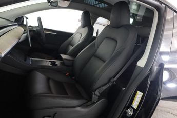 TESLA MODEL Y (Dual Motor) Long Range Auto 4WDE 5dr