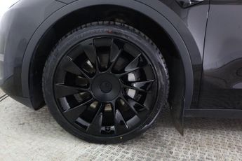 TESLA MODEL Y (Dual Motor) Long Range Auto 4WDE 5dr
