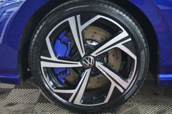 VOLKSWAGEN GOLF 2.0 TSI R Hatchback 5dr Petrol DSG 4Motion Euro 6 (s/s) (320 ps)