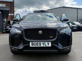 JAGUAR F-PACE 2.0 P300 300 Sport SUV 5dr Petrol Auto AWD Euro 6 (s/s) (300 ps)