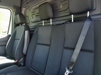MERCEDES-BENZ SPRINTER 2.0 315 CDI Progressive Panel Van 5dr Diesel Manual RWD L2 H2 Eu