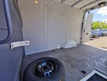 MERCEDES-BENZ SPRINTER 2.0 315 CDI Progressive Panel Van 5dr Diesel Manual RWD L2 H2 Eu