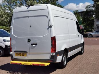 MERCEDES-BENZ SPRINTER 2.0 315 CDI Progressive Panel Van 5dr Diesel Manual RWD L2 H2 Eu