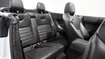 LAND ROVER RANGE ROVER EVOQUE 2.0 TD4 SE SUV 5dr Diesel Auto 4WD Euro 6 (s/s) (180 ps)
