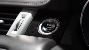 LAND ROVER RANGE ROVER EVOQUE 2.0 TD4 SE SUV 5dr Diesel Auto 4WD Euro 6 (s/s) (180 ps)