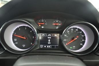 VAUXHALL INSIGNIA 1.5 Turbo D SE Nav Grand Sport 5dr Diesel Manual Euro 6 (s/s) (1