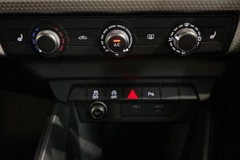 AUDI A1 1.0 TFSI 25 Black Edition Sportback 5dr Petrol S Tronic Euro 6 (