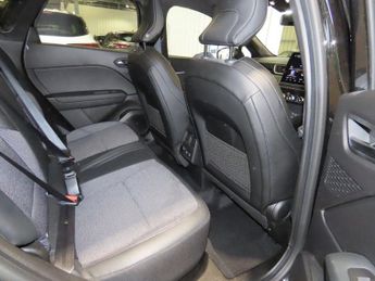 RENAULT CAPTUR 1.6 E-TECH Rive Gauche SE SUV 5dr Petrol Hybrid Auto Euro 6 (s/s