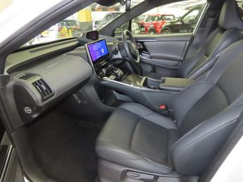 TOYOTA BZ4X 71.4kWh Vision SUV 5dr Electric Auto (11kW OBC) (204 ps)