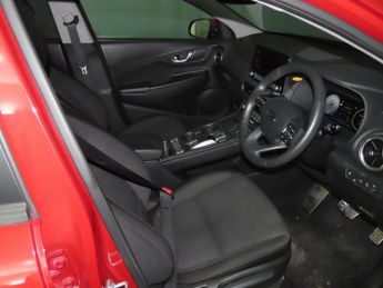 HYUNDAI KONA 64kWh Premium SUV 5dr Electric Auto (10.5kW Charger) (204 ps)