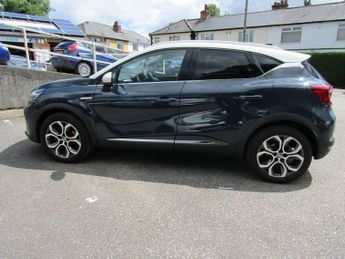 RENAULT CAPTUR 1.6 E-TECH techno SUV 5dr Petrol Hybrid Automatic  Euro 6 (s/s) 
