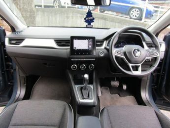RENAULT CAPTUR 1.6 E-TECH techno SUV 5dr Petrol Hybrid Automatic  Euro 6 (s/s) 