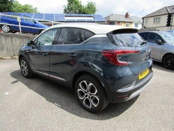 RENAULT CAPTUR 1.6 E-TECH techno SUV 5dr Petrol Hybrid Automatic  Euro 6 (s/s) 