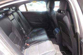 JAGUAR XE 2.0d R-Sport Saloon 4dr Diesel Auto Euro 6 (s/s) (180 ps)