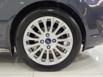 FORD FIESTA 1.0T EcoBoost Titanium Hatchback 5dr Petrol Manual Euro 5 (s/s) 