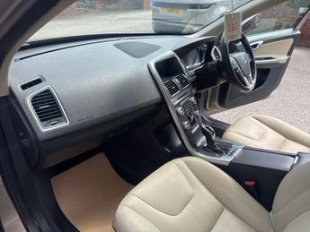 VOLVO XC60 2.4 D5 SE Lux Nav SUV 5dr Diesel Auto AWD Euro 6 (s/s) (220 ps)