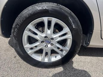 VOLVO XC60 2.4 D5 SE Lux Nav SUV 5dr Diesel Auto AWD Euro 6 (s/s) (220 ps)