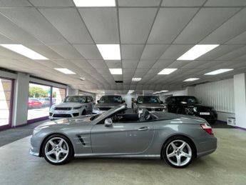 MERCEDES-BENZ SL 3.5 SL350 V6 BlueEfficiency Convertible 2dr Petrol G-Tronic Euro