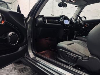 MINI HATCH 2.0 Cooper S Hatchback 3dr Petrol Manual Euro 6 (s/s) (192 ps)