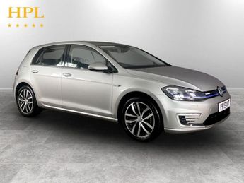 Volkswagen Golf 35.8kWh e-Golf Hatchback 5dr Electric Auto (136 ps)